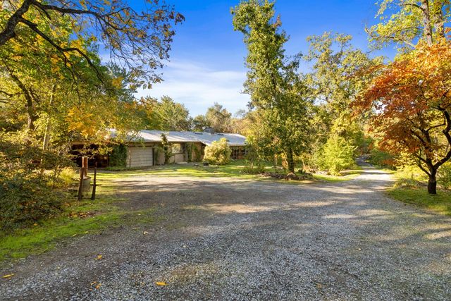 8436 Wise Rd, Auburn, CA 95603