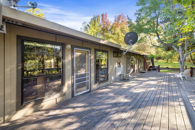 8436 Wise Rd, Auburn, CA 95603