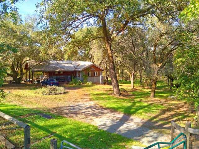 8436 Wise Rd, Auburn, CA 95603