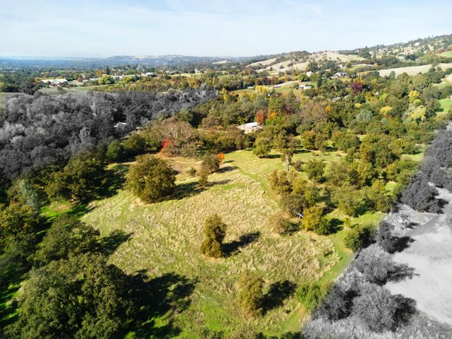 8436 Wise Rd, Auburn, CA 95603