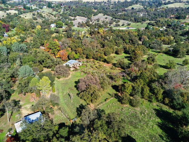 8436 Wise Rd, Auburn, CA 95603