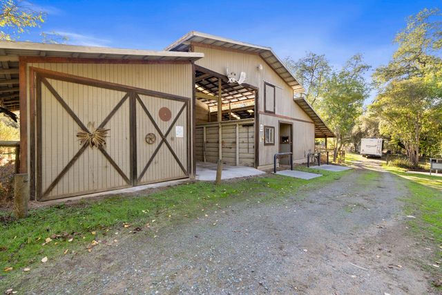 8436 Wise Rd, Auburn, CA 95603