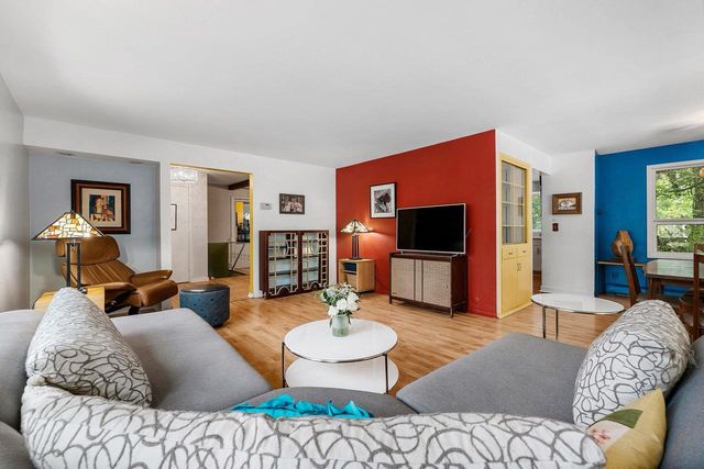 2532 SHERIDAN DRIVE, Green Bay, WI 54302