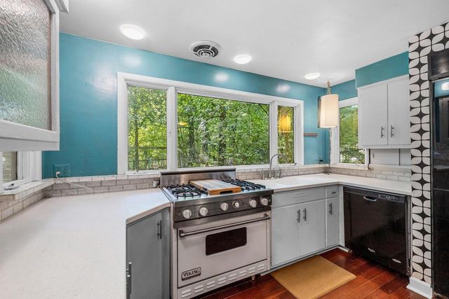 2532 SHERIDAN DRIVE, Green Bay, WI 54302