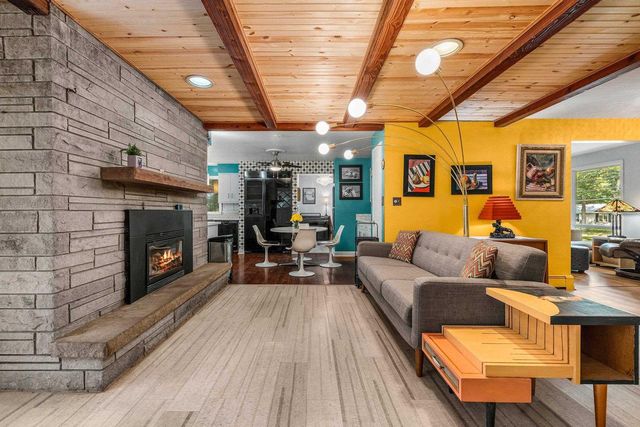 2532 SHERIDAN DRIVE, Green Bay, WI 54302