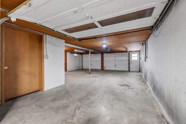 2532 SHERIDAN DRIVE, Green Bay, WI 54302