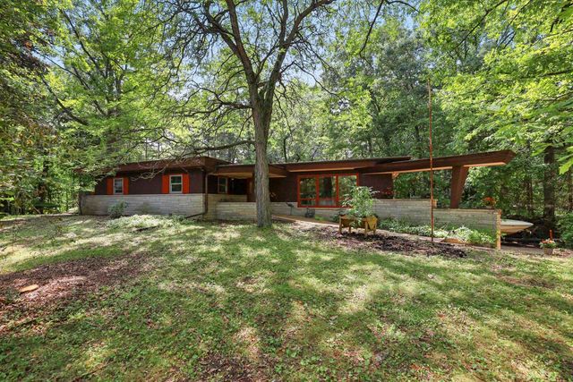 2532 SHERIDAN DRIVE, Green Bay, WI 54302