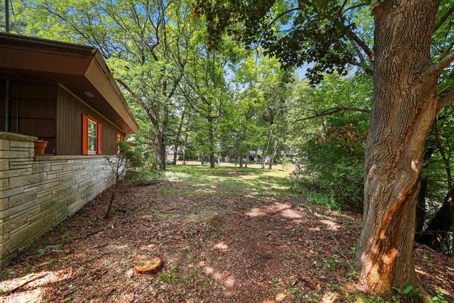 2532 SHERIDAN DRIVE, Green Bay, WI 54302