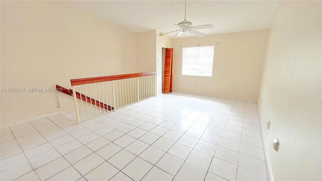 2220 W 74th St 201-16, Hialeah, FL 33016