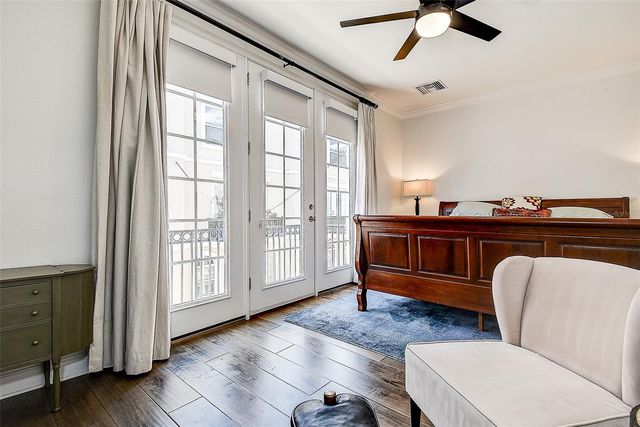 411 REGENT LANE N, St Petersburg, FL 33701