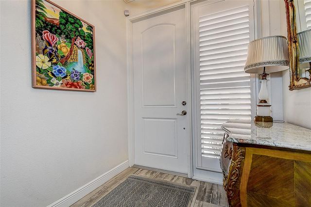 411 REGENT LANE N, St Petersburg, FL 33701