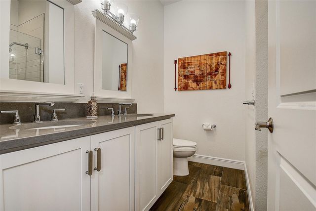 411 REGENT LANE N, St Petersburg, FL 33701