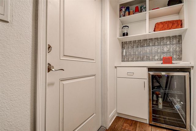 411 REGENT LANE N, St Petersburg, FL 33701