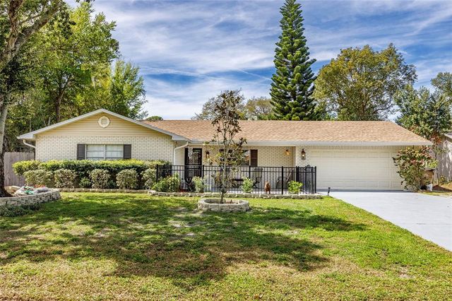 3430 LAUREL DRIVE, Mount Dora, FL 32757