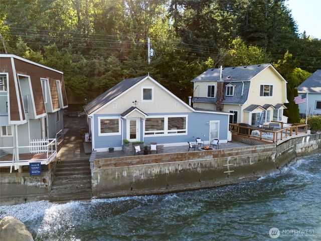 23830 N US Highway 101, Hoodsport, WA 98548