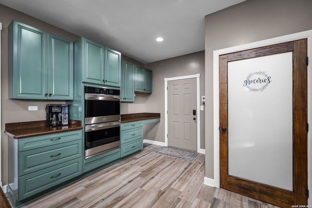 12700 Woman Hollering, Schertz, TX 78154