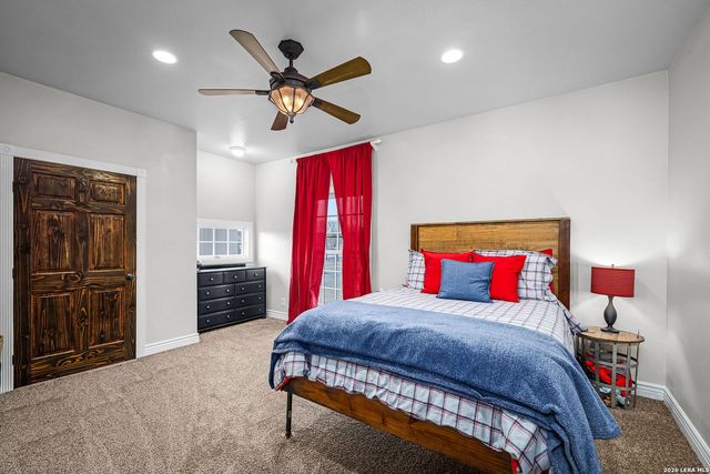 12700 Woman Hollering, Schertz, TX 78154