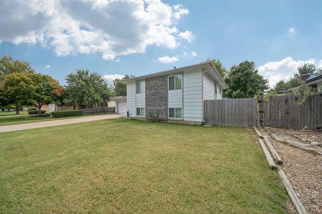 8419 W 17th, Wichita, KS 67212
