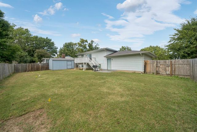 8419 W 17th, Wichita, KS 67212