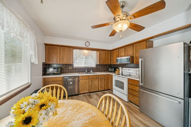 8419 W 17th, Wichita, KS 67212