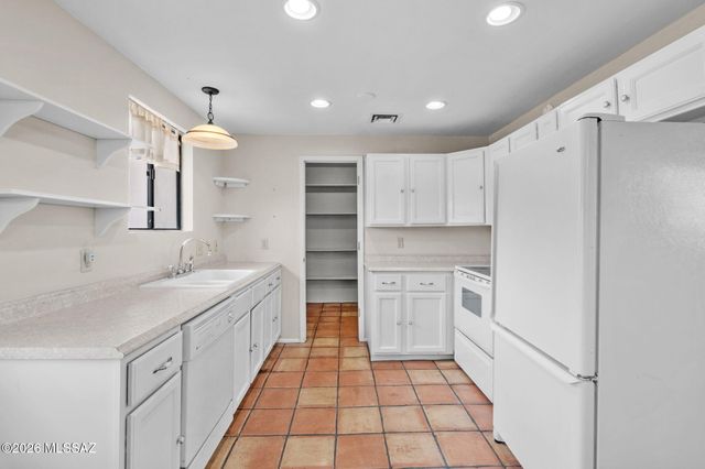 11551 E Camino Del Desierto, Tucson, AZ 85747