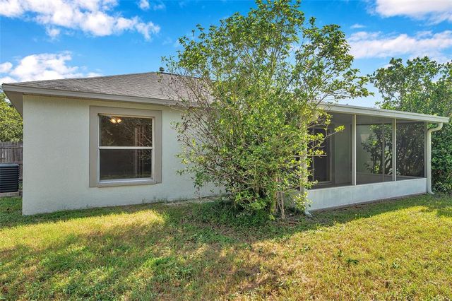 28750 MIDNIGHT STAR LOOP, Wesley Chapel, FL 33543