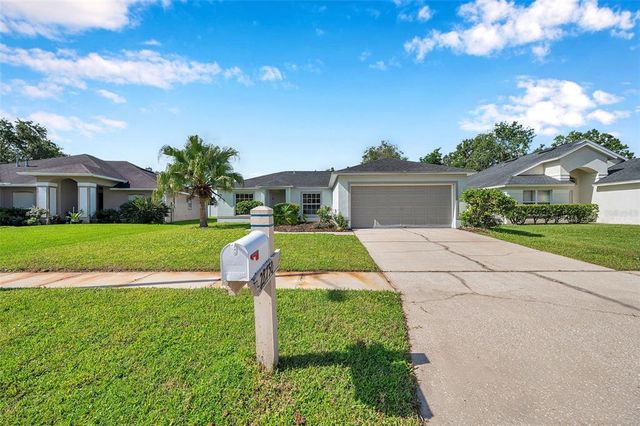 28750 MIDNIGHT STAR LOOP, Wesley Chapel, FL 33543