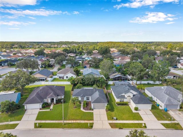 28750 MIDNIGHT STAR LOOP, Wesley Chapel, FL 33543
