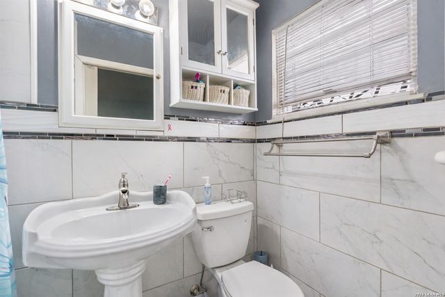 419 Upland, San Antonio, TX 78220