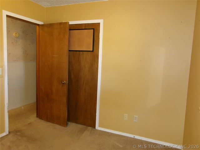 1205 NW 9th Street, Stigler, OK 74462