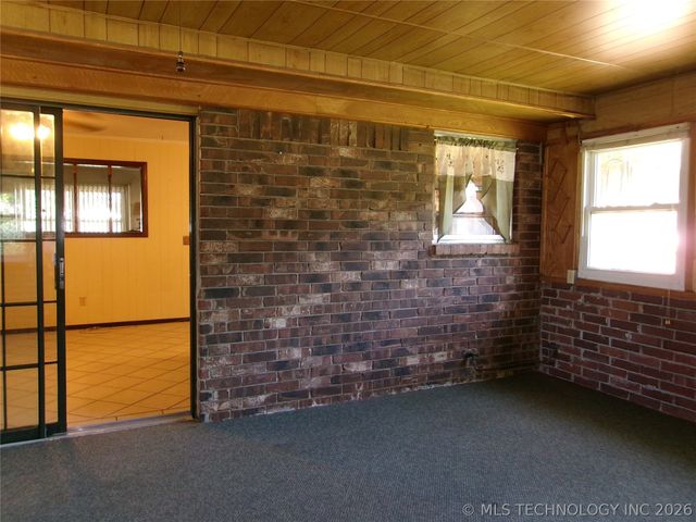 1205 NW 9th Street, Stigler, OK 74462