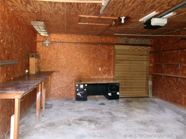 1205 NW 9th Street, Stigler, OK 74462