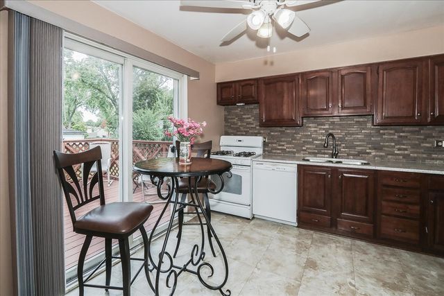 1468 E Rosita Drive, Palatine, IL 60074