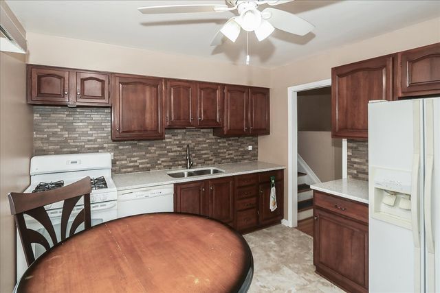 1468 E Rosita Drive, Palatine, IL 60074