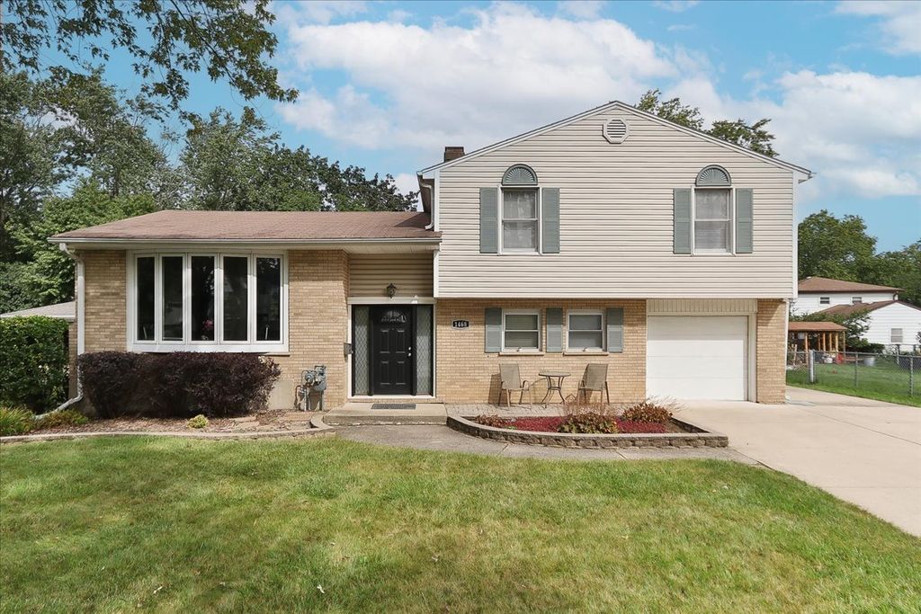 1468 E Rosita Drive, Palatine, IL 60074