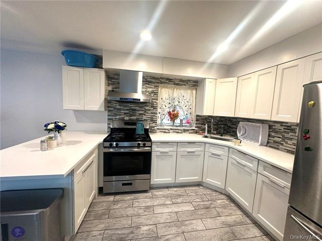 15 Bay 20th Street, Brooklyn, NY 11214