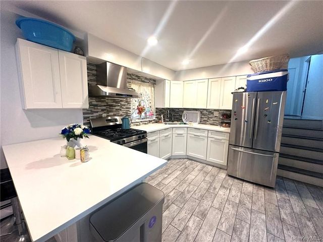 15 Bay 20th Street, Brooklyn, NY 11214