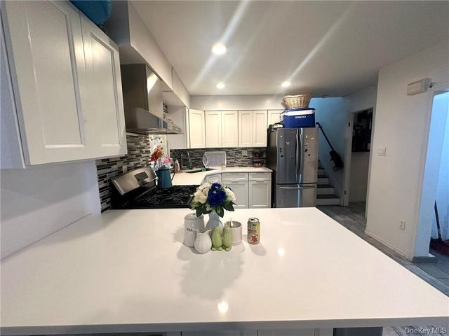 15 Bay 20th Street, Brooklyn, NY 11214