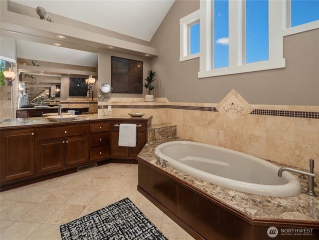 11236 Airpark Lane SE, Yelm, WA 98597