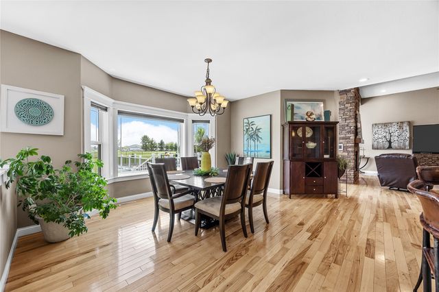 2097 Emmons Street, Hiawatha, IA 52233