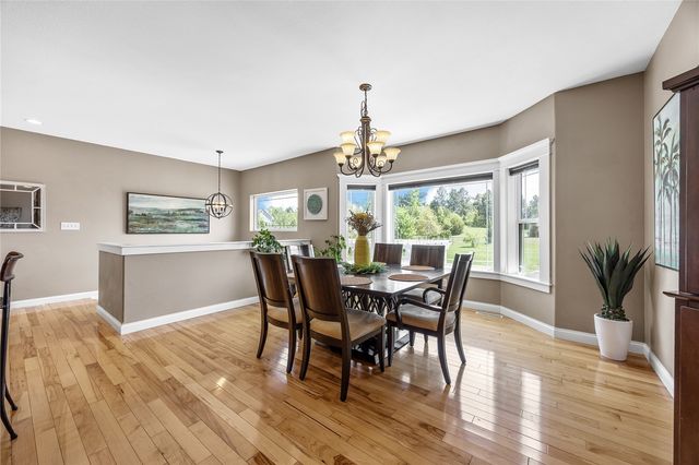 2097 Emmons Street, Hiawatha, IA 52233