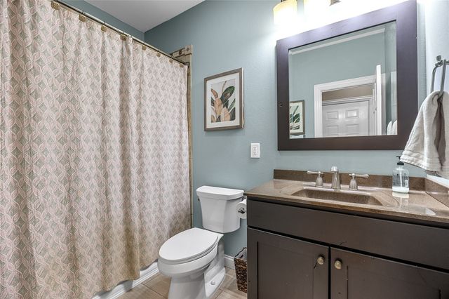 2097 Emmons Street, Hiawatha, IA 52233
