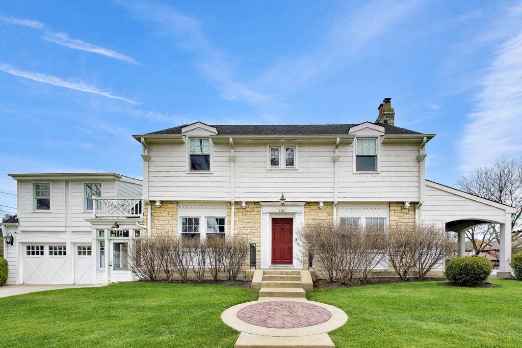 100 Arthur Street, Park Ridge, IL 60068