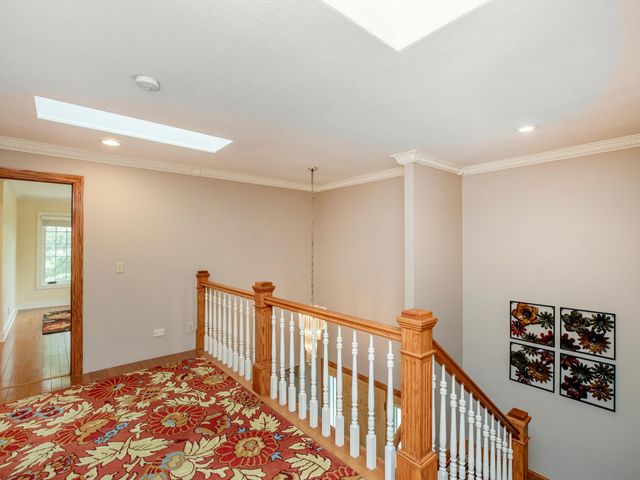 1009 Stratford Road, Mendota Heights, MN 55118