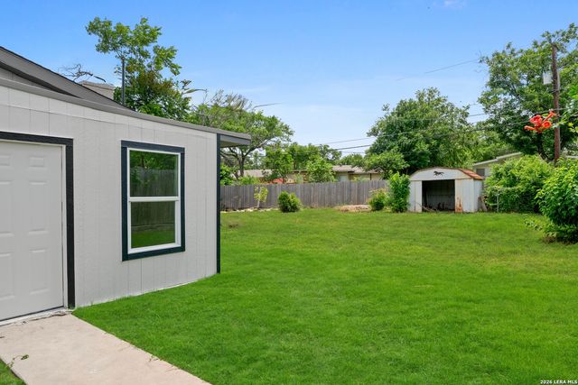 258 SERENADE DR, San Antonio, TX 78216