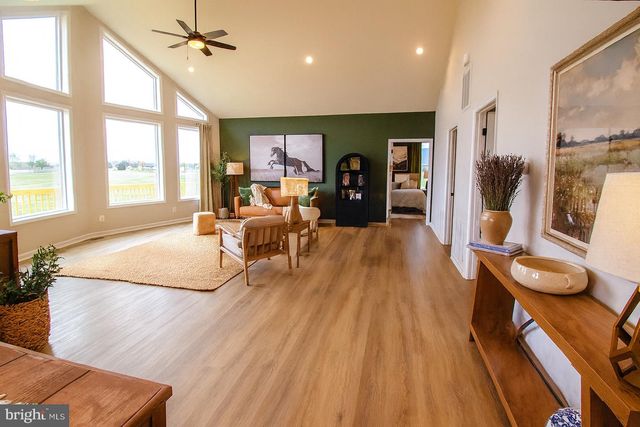 3 LEE DRIVE, Linden, VA 22642