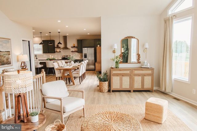 3 LEE DRIVE, Linden, VA 22642