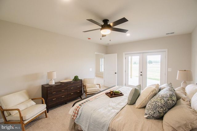 3 LEE DRIVE, Linden, VA 22642