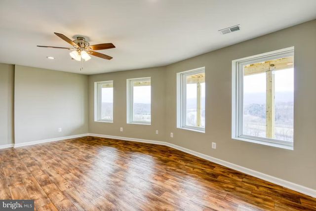 3 LEE DRIVE, Linden, VA 22642