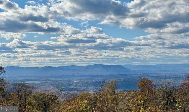 3 LEE DRIVE, Linden, VA 22642